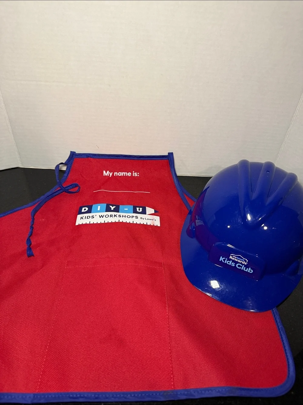 Lowe's DIY-U-Kids Workshop Apron & Kids Club Hard Hat LOT of 2